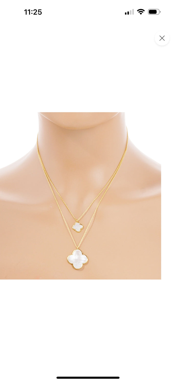Isla Layered Necklace (flower pendant)