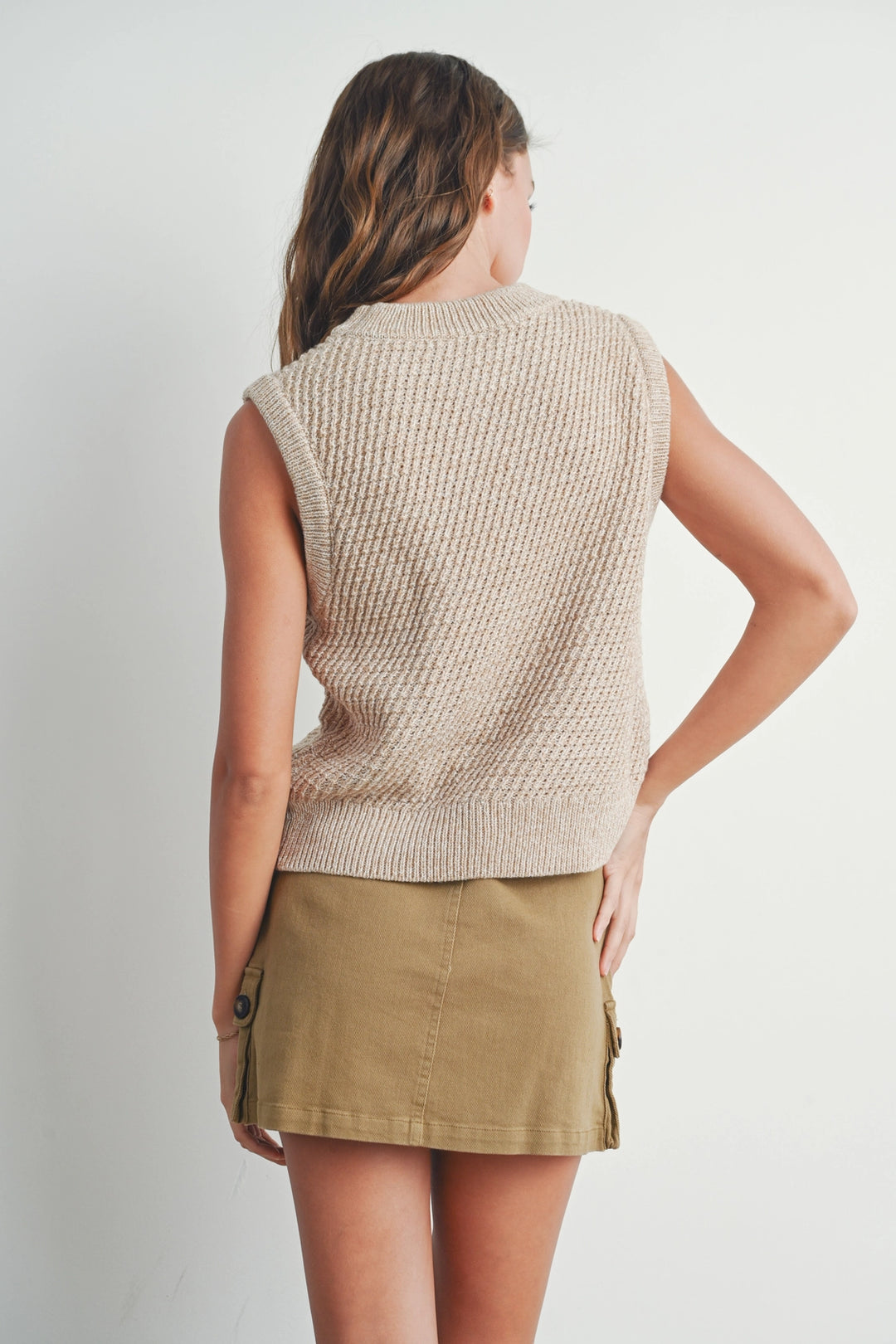 Sleeveless Crewneck Sweater Vest