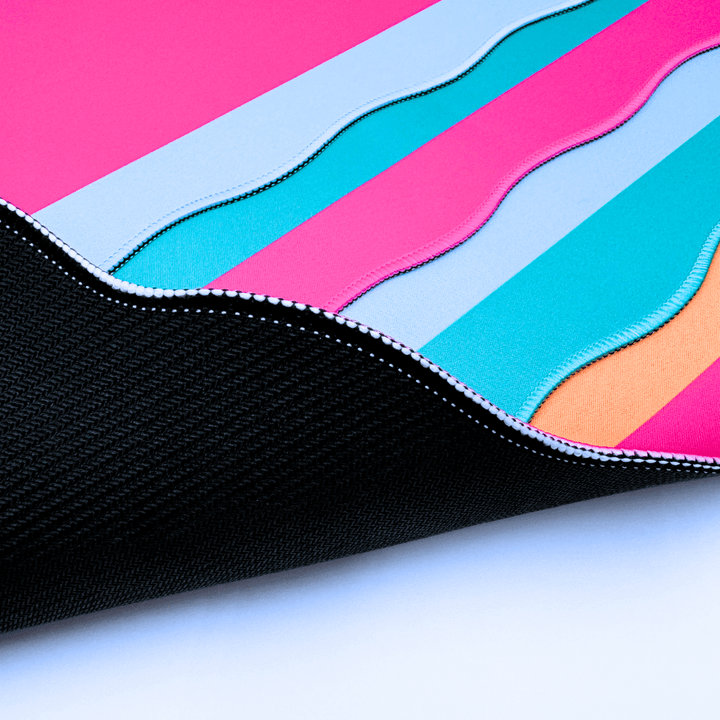 MAHJONG MAT | Color Wave | 31" x 31": Green Center - Pink Scallop - The Color Collab