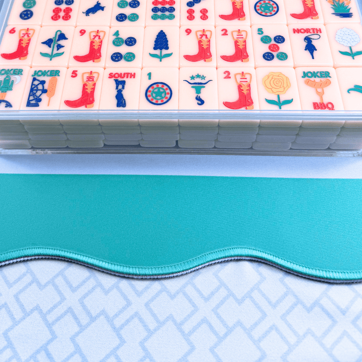 MAHJONG MAT | Color Wave | 31" x 31": Green Center - Pink Scallop - The Color Collab