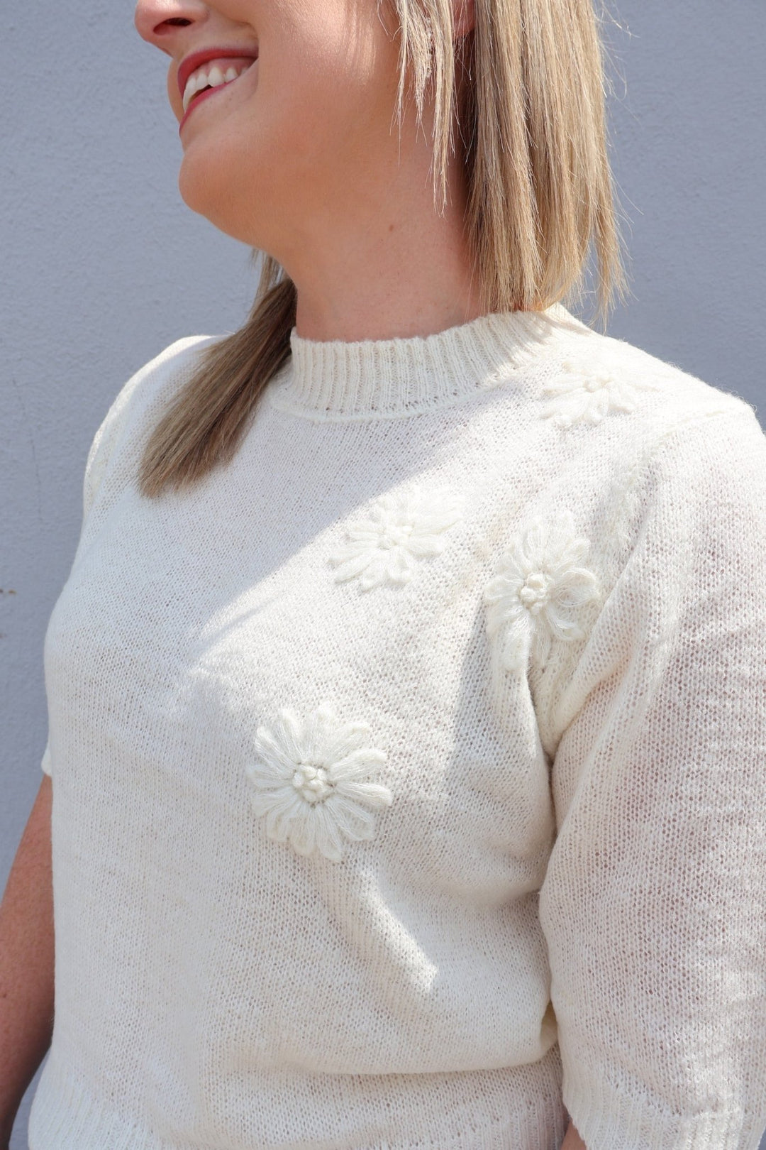 Pinch Short Sleeve 3D embroidered floral sweater - The Color Collab