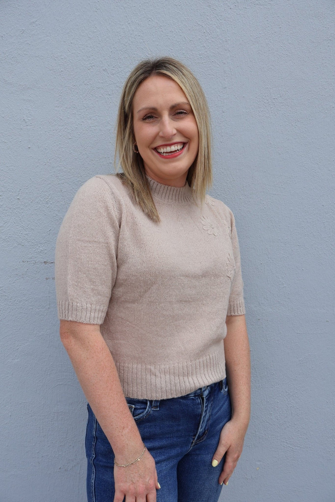 Pinch Short Sleeve 3D embroidered floral sweater - The Color Collab