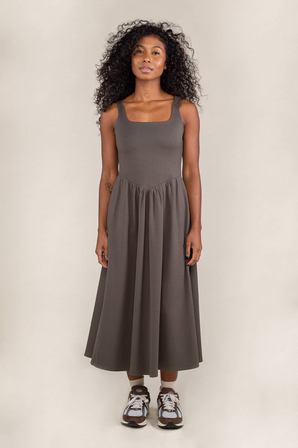 Tomo Arches Basic Swing Midi Dress - Olive - The Color Collab